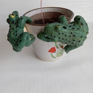 Ceramic Hanging Frogs Set 2 Garden Decor